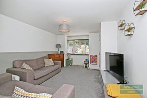 Photo 16- click for photo gallery